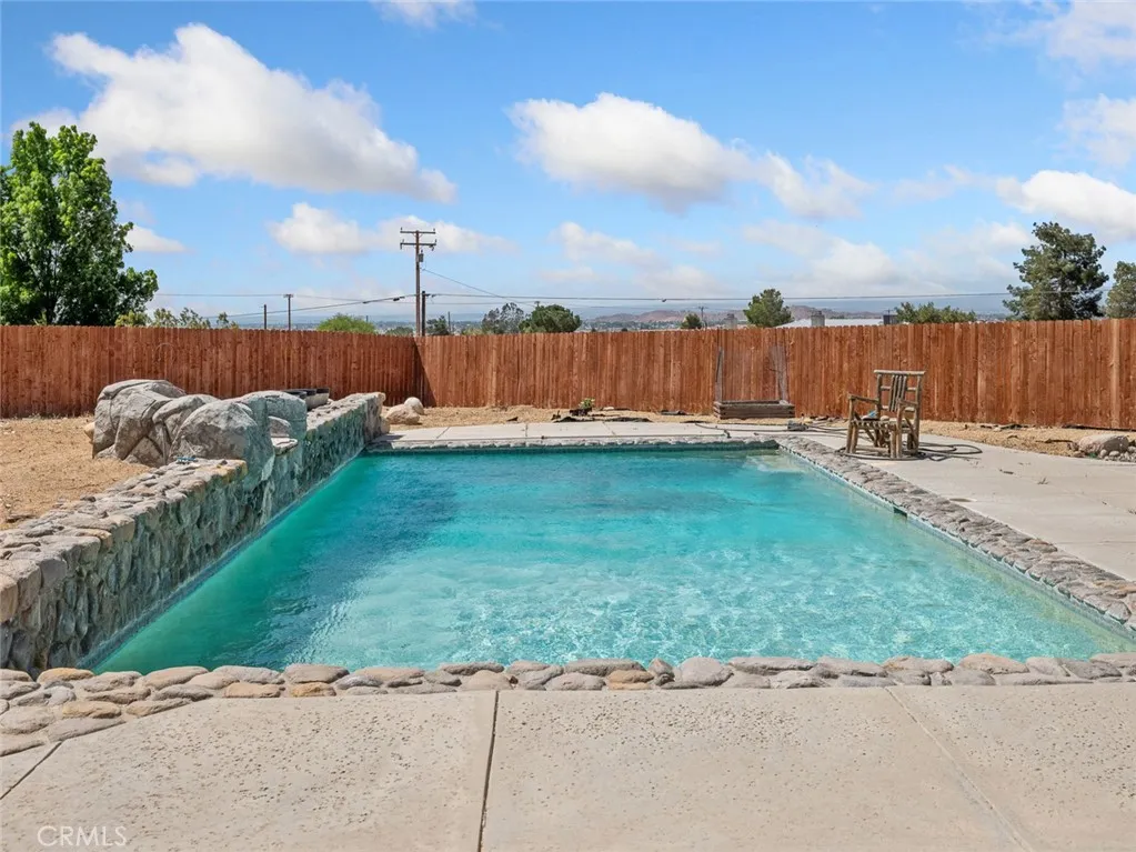Additional image 104 of 16992 Joshua Rd, Apple Valley, CA 92307