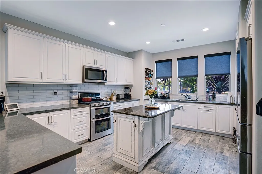 Additional image 18 of 1080 Camino Prado, Chula Vista, CA 91913