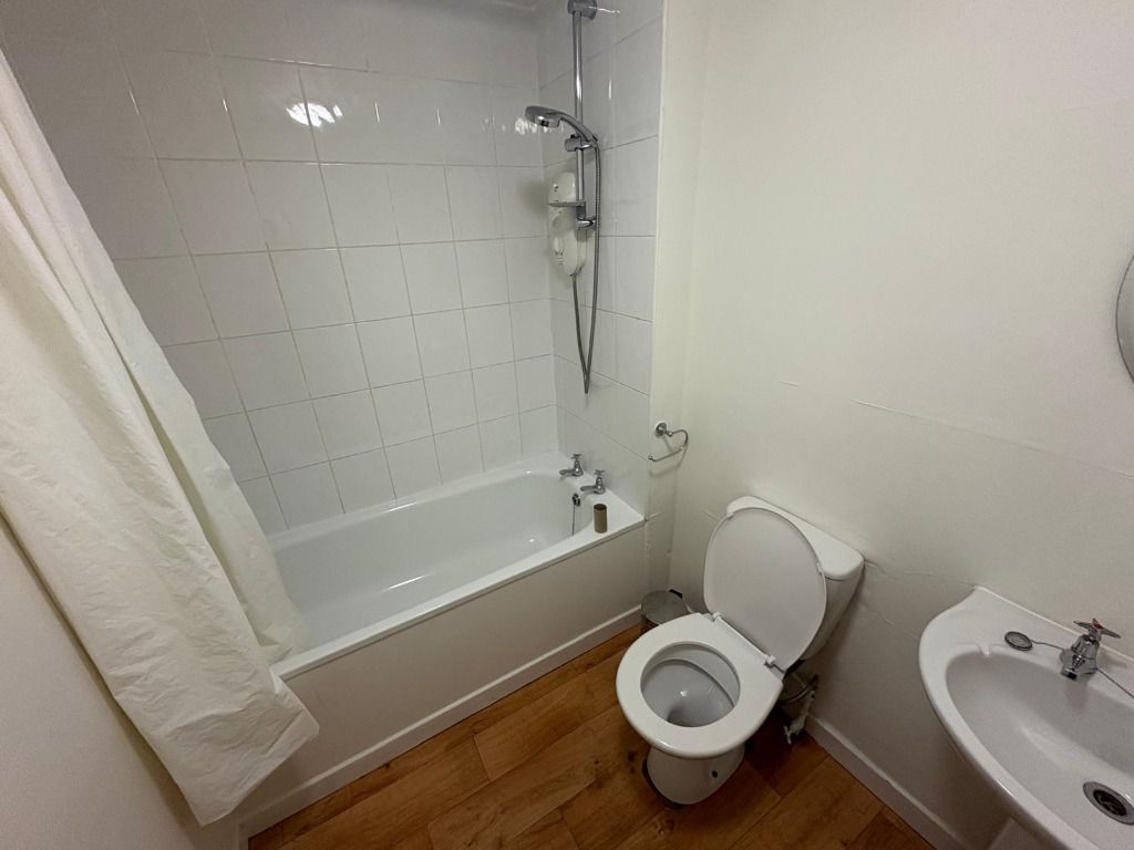 Additional image 6 of 3 bed flat to rentKing Street, Stirling Town, Stirling FK8