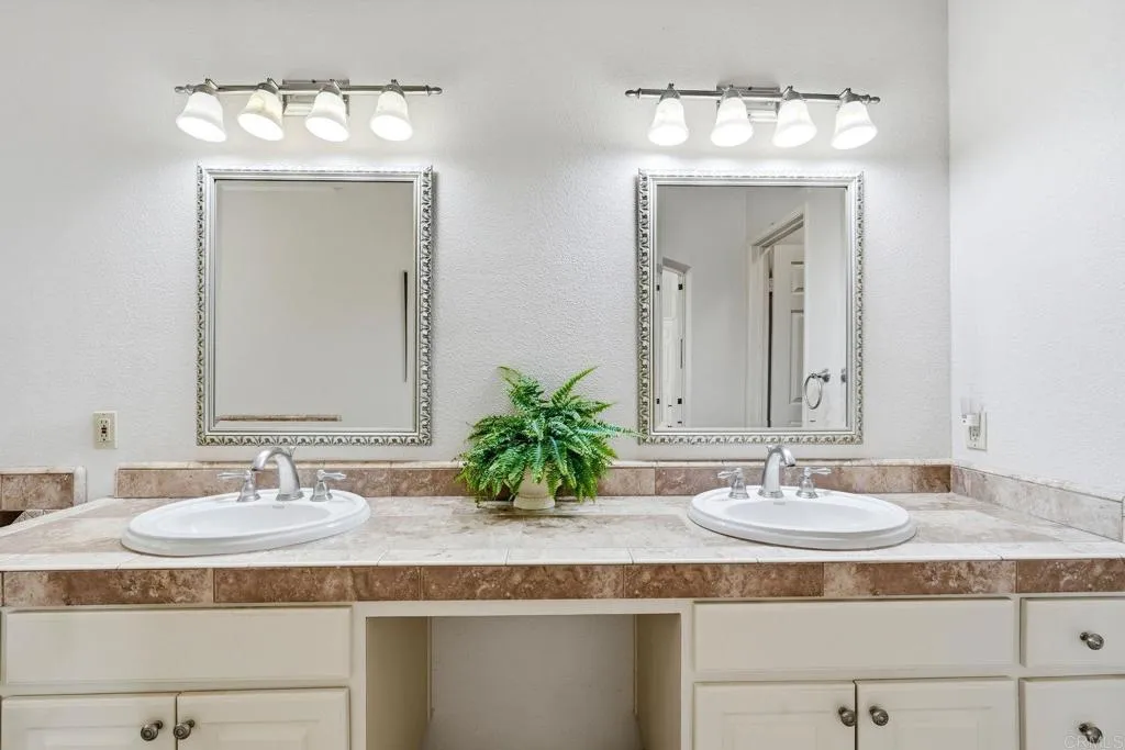Additional image 17 of 28766 Vista Valley Dr, Vista, CA 92084