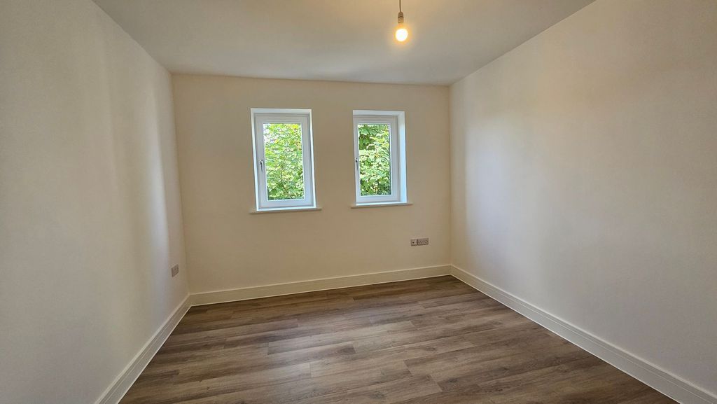Additional image 7 of 2 bed flat to rentPenkvale Road, Stafford ST17