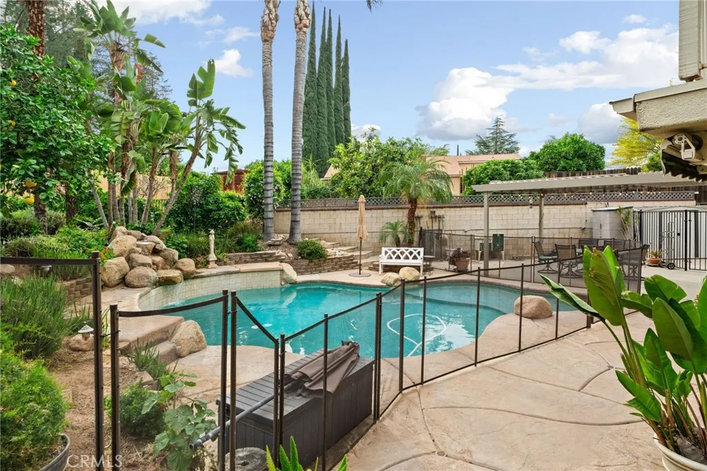 Additional image 115 of 334 Lakeside Ave, Redlands, CA 92373