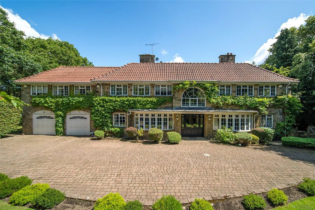 4 bed detached house to rentManor Heath, Manor House Lane, Alwoodley, Leeds, West Yorkshire LS17