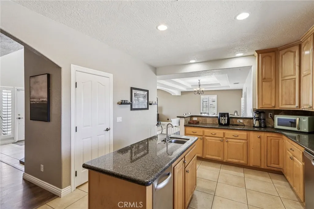 Additional image 21 of 8294 Aster Road, Oak Hills, CA 92344