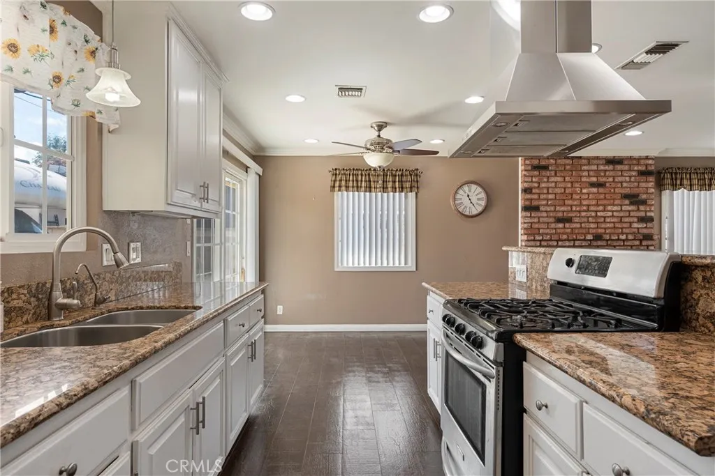 Additional image 50 of 232 N Aspan Ave, Azusa, CA 91702