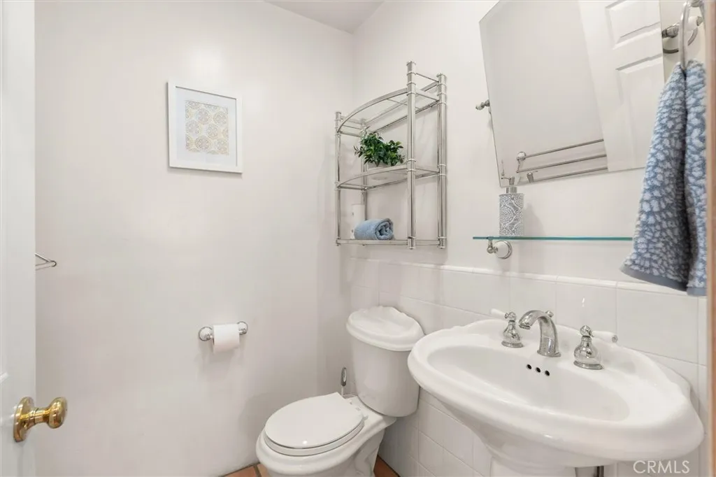 Additional image 13 of 518 W 213th St, Carson, CA 90745