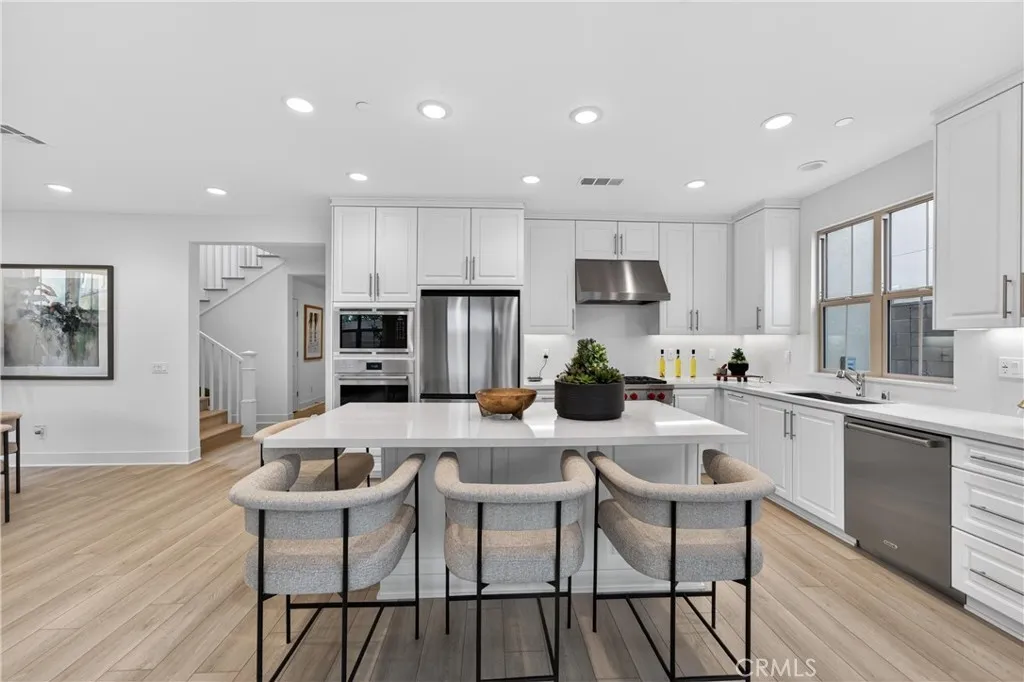 Additional image 58 of 155 Somera, Irvine, CA 92602