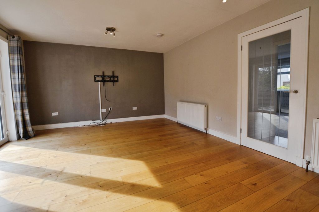 Additional image 2 of 2 bed flat to rentHowden Hall Way, Liberton, Edinburgh EH16