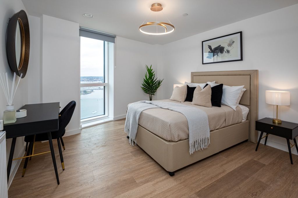 Additional image 10 of 2 bed flat to rentCentenary Plaza, Southampton SO19
