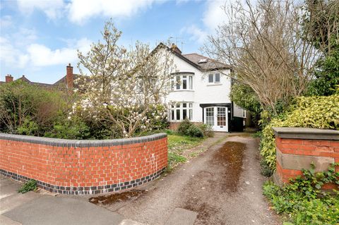 Holmfield Road, Stoneygate, Leicester LE2