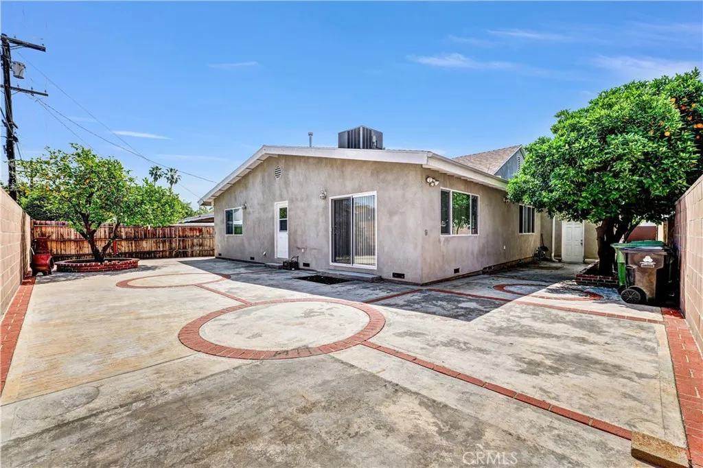 Additional image 55 of 12731 Victory Blvd, North Hollywood, CA 91606
