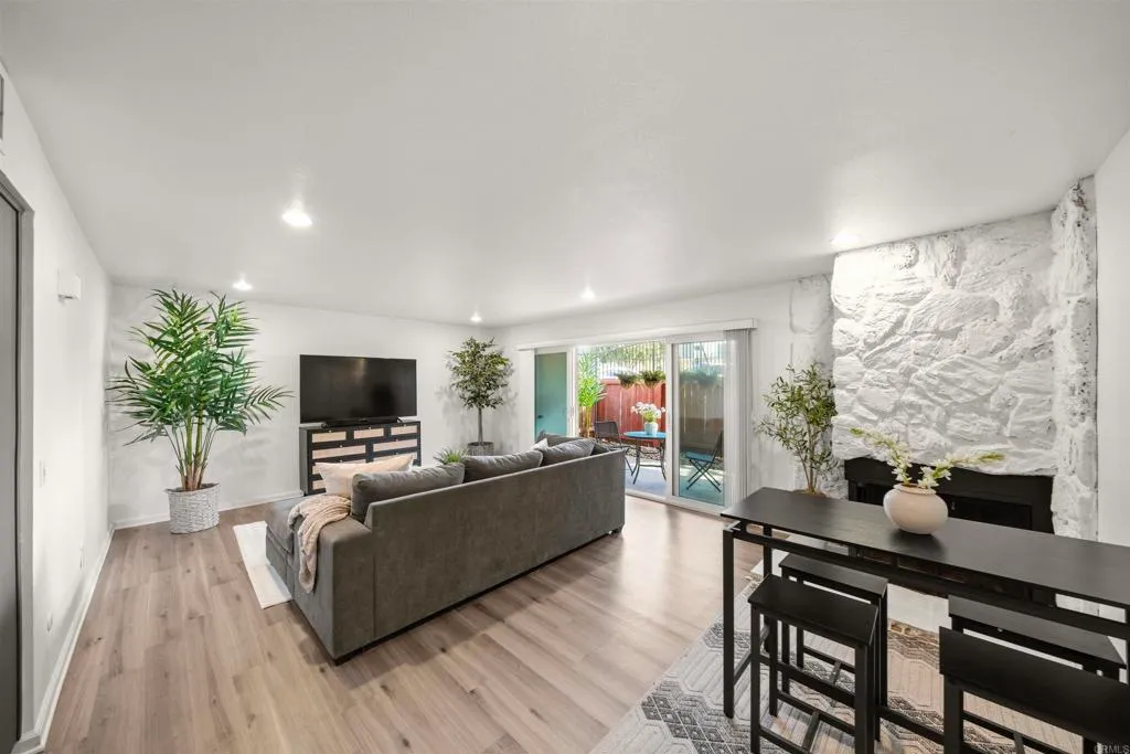Additional image 3 of 475 N Midway Drive Unit 117, Escondido, CA 92027