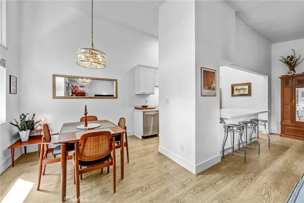 Additional image 9 of 5805 Whitsett Avenue Unit 201, Valley Village, CA 91607