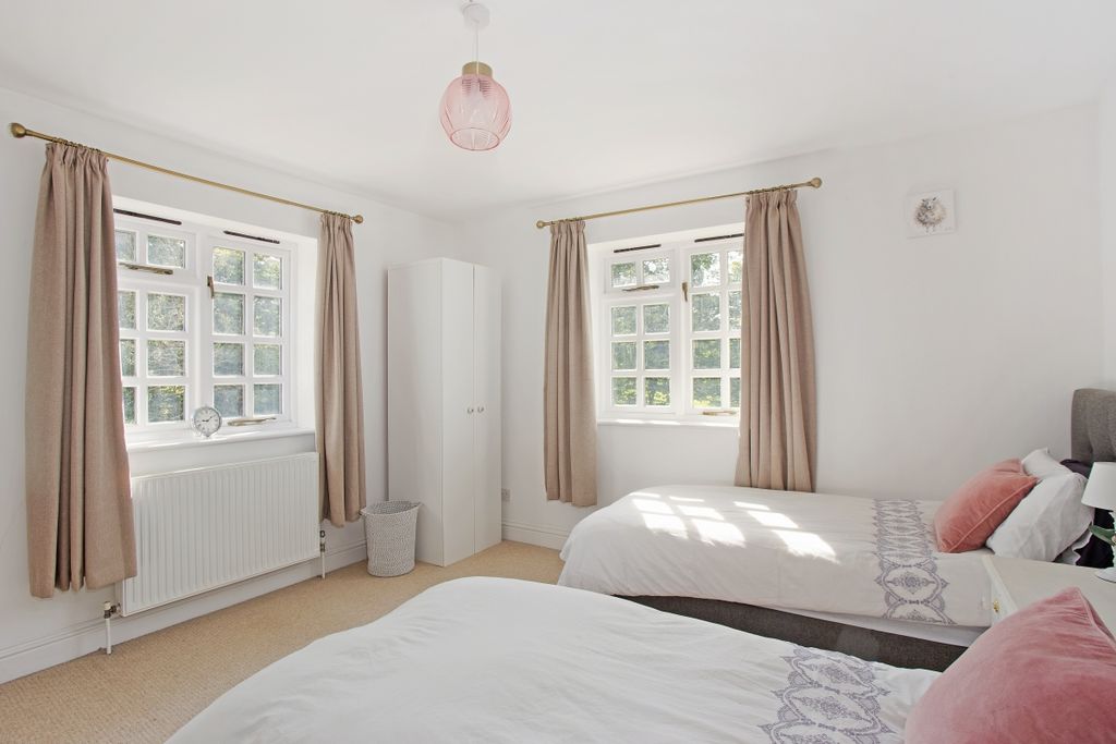 Additional image 10 of 5 bed detached house to rentRusper Road, Newdigate, Dorking RH5