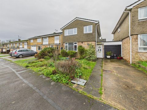 Circuit Lane, Reading RG30