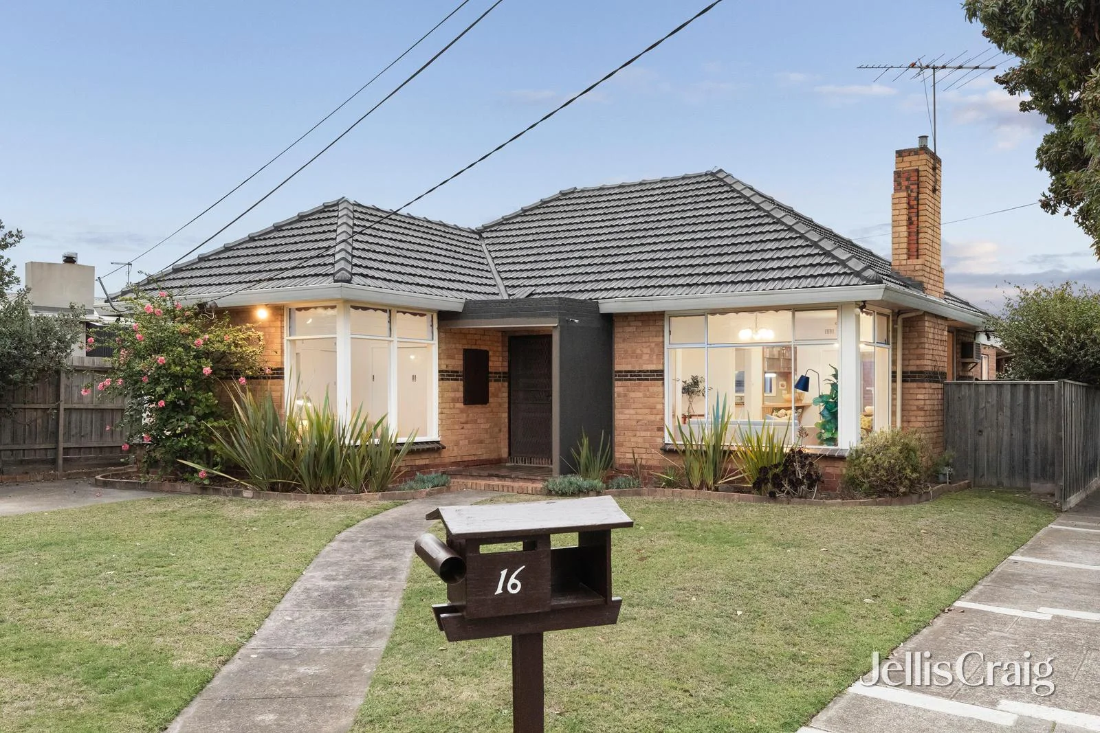 16 Wedd Street, Cheltenham VIC 3192