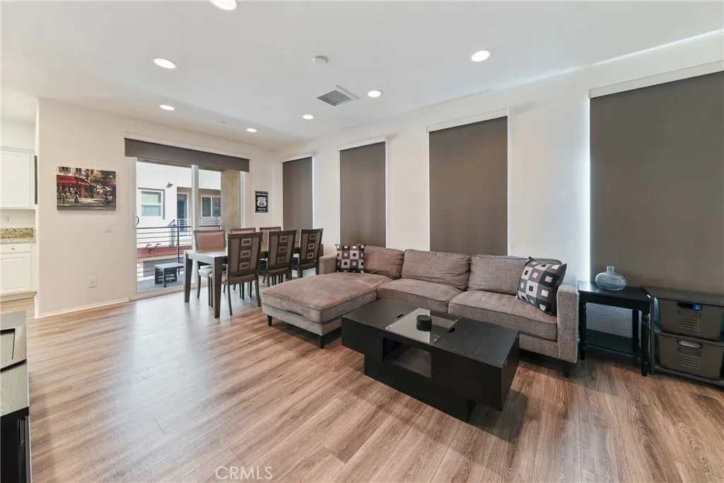 Additional image 5 of 422 W Route 66 Unit 29, Glendora, CA 91740