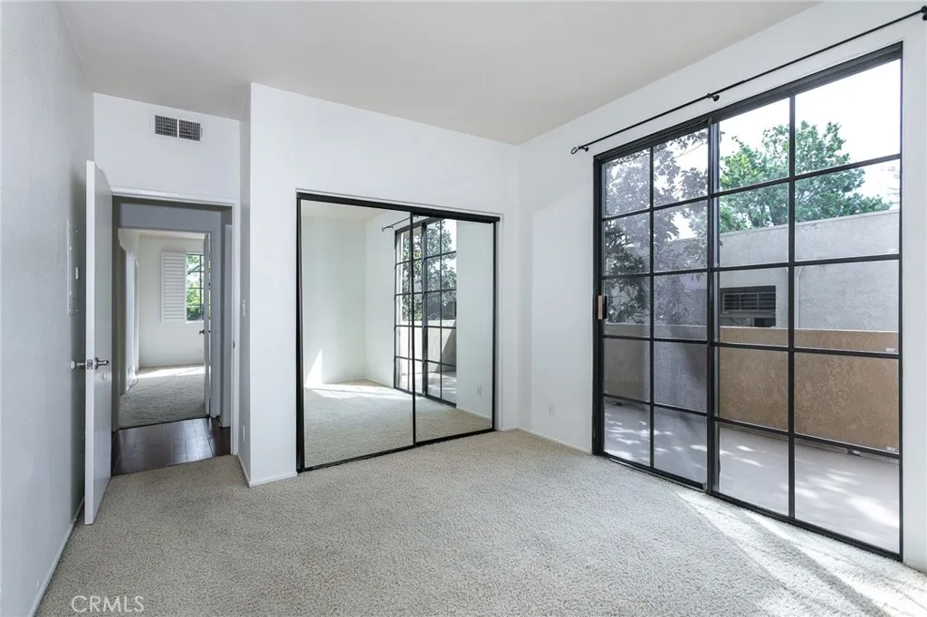 Additional image 22 of 221 S Oak Knoll Avenue Unit 202, Pasadena, CA 91101