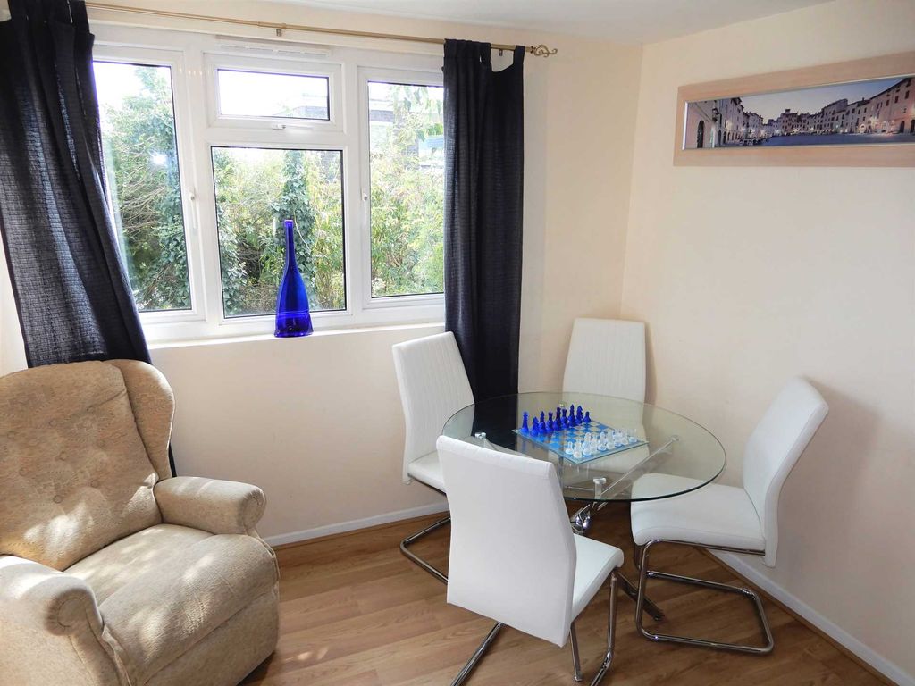 Additional image 5 of 3 bed terraced house to rentCulpepper Close, Canterbury CT2