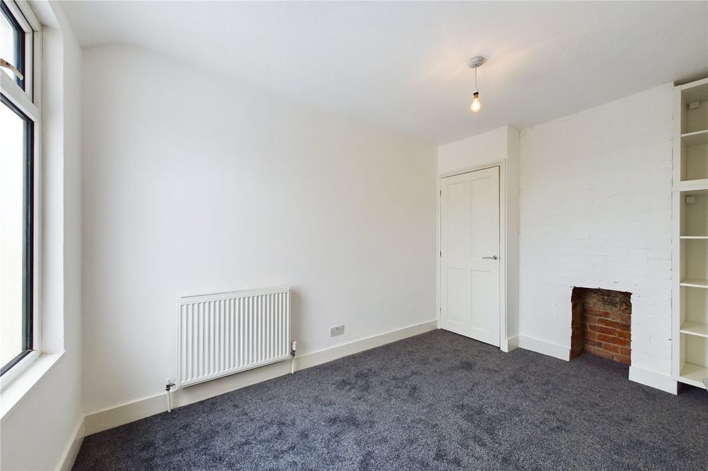 Additional image 12 of 2 bed terraced house to rentHambridge Road, Newbury, Berkshire RG14