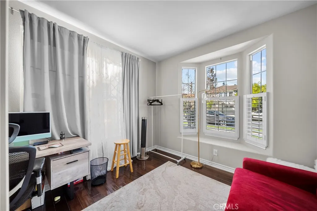 Additional image 109 of 23912 Lakeside Road, Valencia, CA 91355