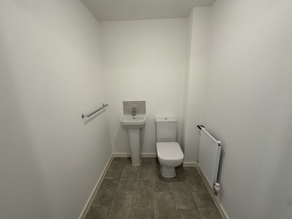 Additional image 5 of 3 bed town house to rentEpping Drive, Peterborough PE7