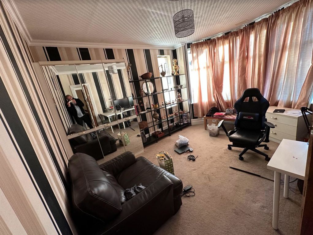 Additional image 12 of 6 bed semi-detached house to rentGloucester Road North, Bristol BS7