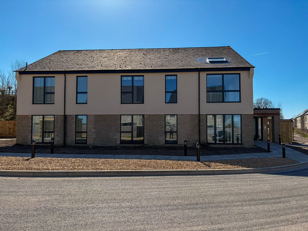 2 bed flat to rentHillside Apartments, Quarry Lane CB25