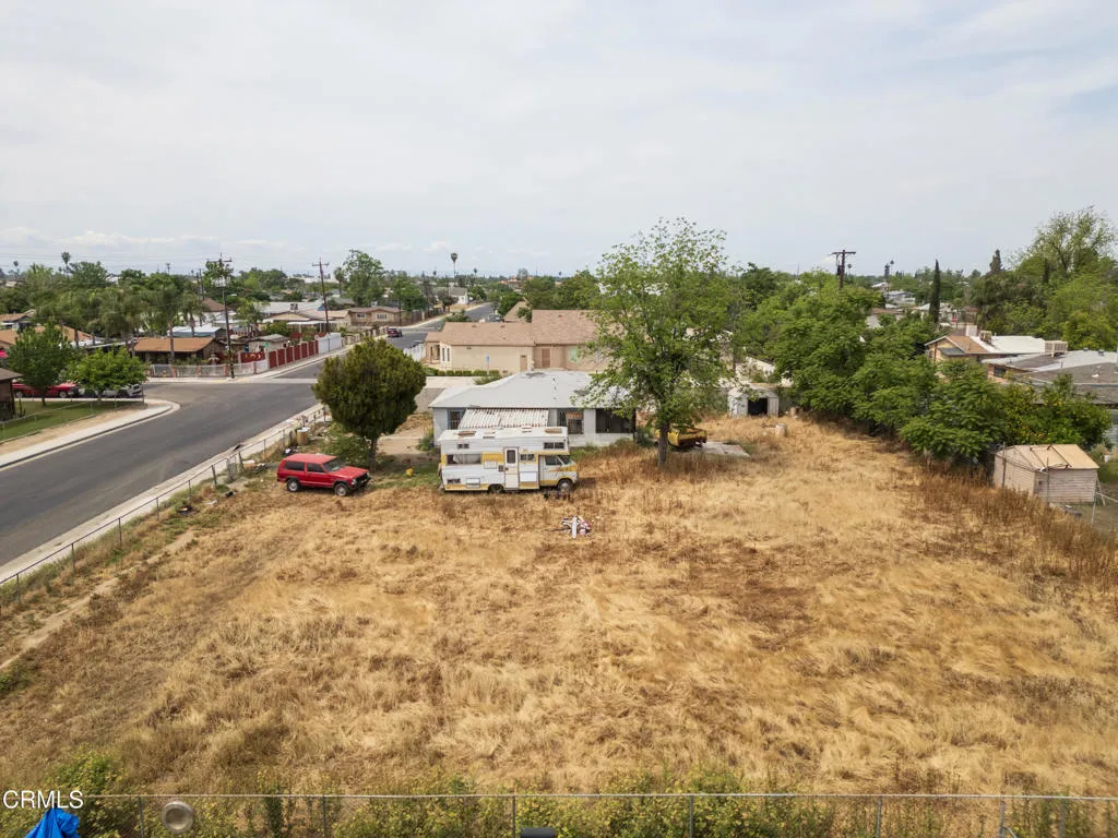 628 E 3rd Street, Bakersfield, CA 93307 photo 4