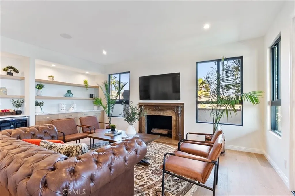 Additional image 105 of 834 Moorside Drive, Glendale, CA 91207