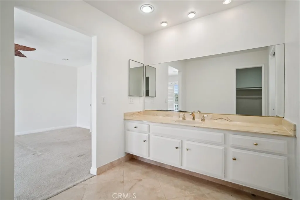 Additional image 31 of 1070 Visalia Dr, Costa Mesa, CA 92626