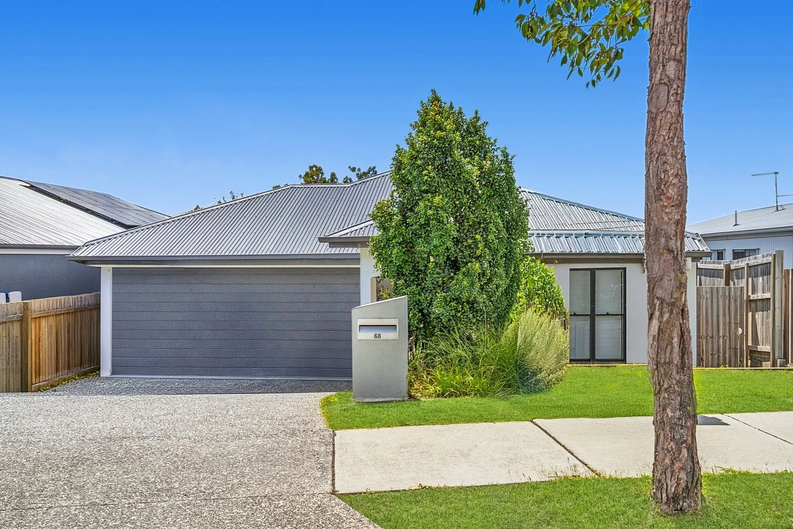 68 Dysart Drive, Holmview QLD 4207