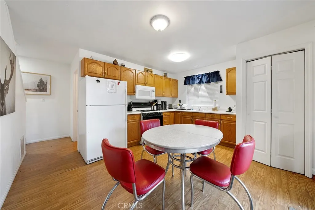 Additional image 8 of 330 Canyon Drive, Cedarpines Park, CA 92322