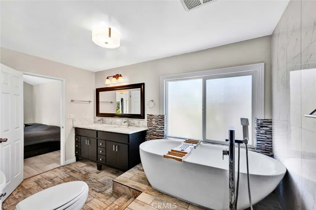 Additional image 28 of 22702 Islamare Ln, Lake Forest, CA 92630