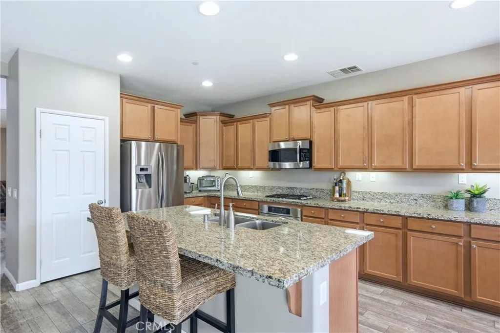 Additional image 9 of 16623 Picardy Pl, Fontana, CA 92336