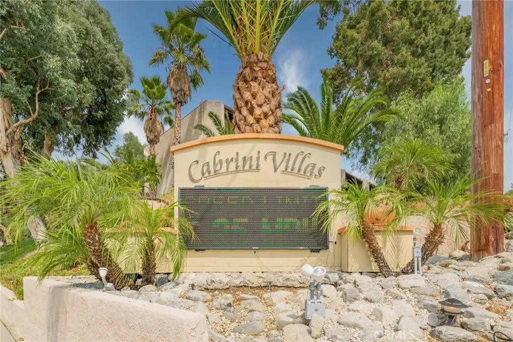 Additional image 69 of 9555 Via Venezia, Burbank, CA 91504