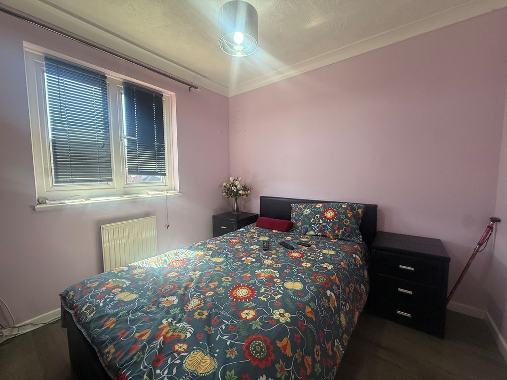 Additional image 8 of 3 bed terraced house to rentBywater Way, Chichester PO19