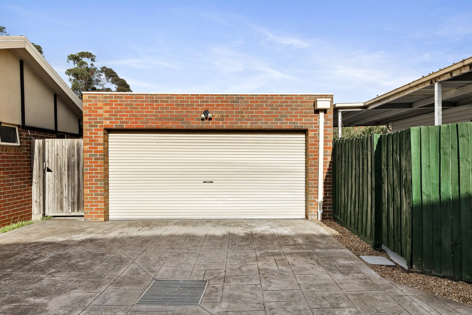 Additional image 2 of 1/8 Wheatsheaf Road, Glenroy VIC 3046