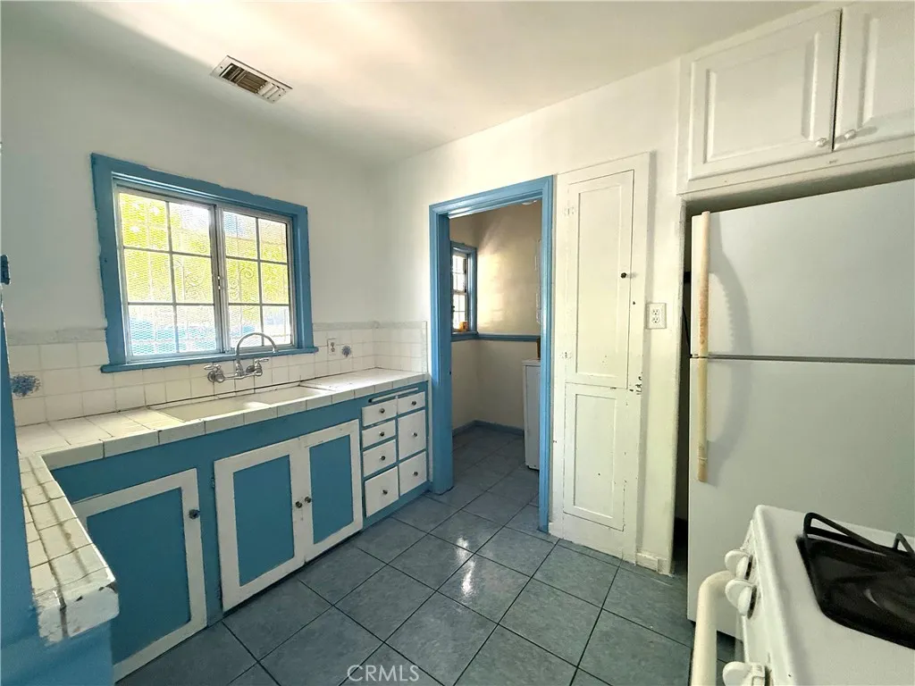 Additional image 12 of 6702 Haas Avenue, Los Angeles, CA 90047
