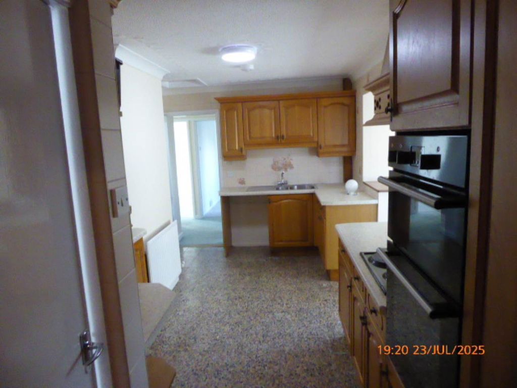 Additional image 12 of 3 bed bungalow to rentManor Way, Llanllwch, Carmarthen SA31
