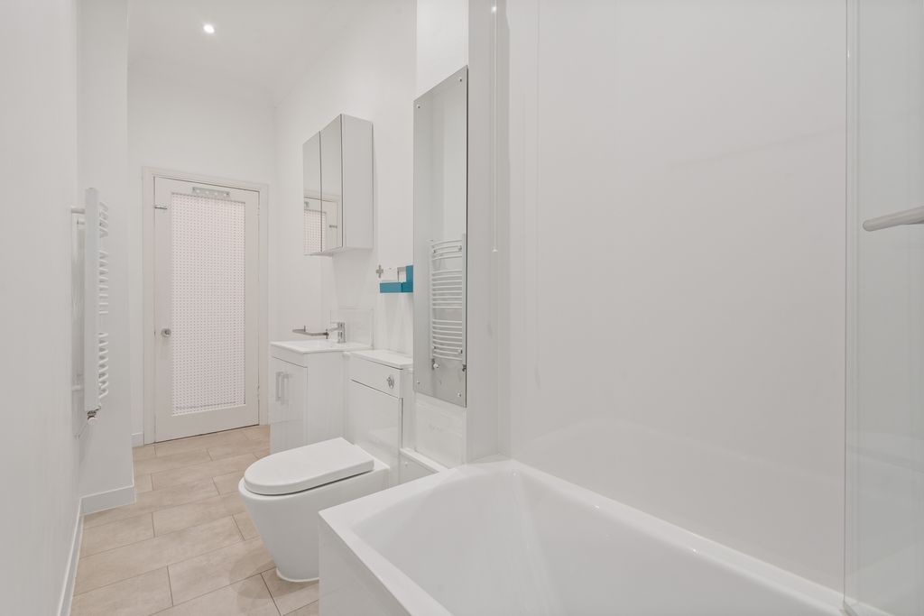 Additional image 10 of 2 bed flat to rentAlexander Street, Uphall EH52