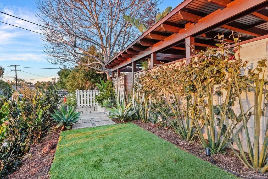 Additional image 100 of 803 Saxony Road, Encinitas, CA 92024