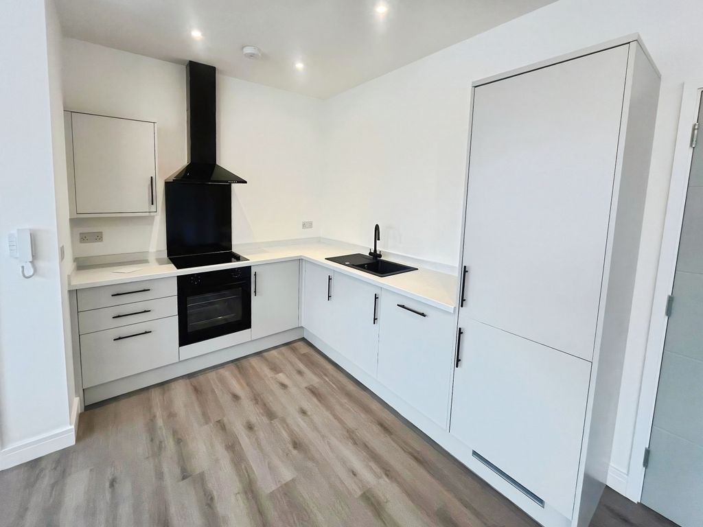 Additional image 2 of 2 bed flat to rent223 Guild House, Oundle Road, Peterborough PE2