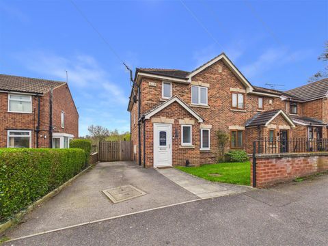 Stradbroke Avenue, Sheffield S13