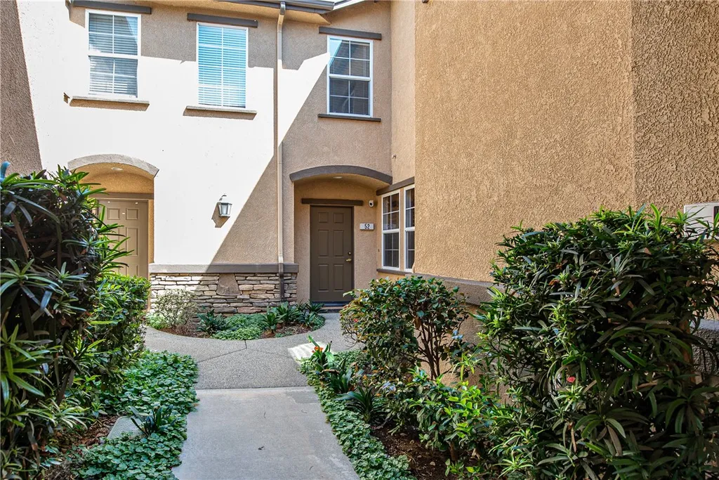 7353 Ellena W Unit 52, Rancho Cucamonga, CA 91730 photo 3