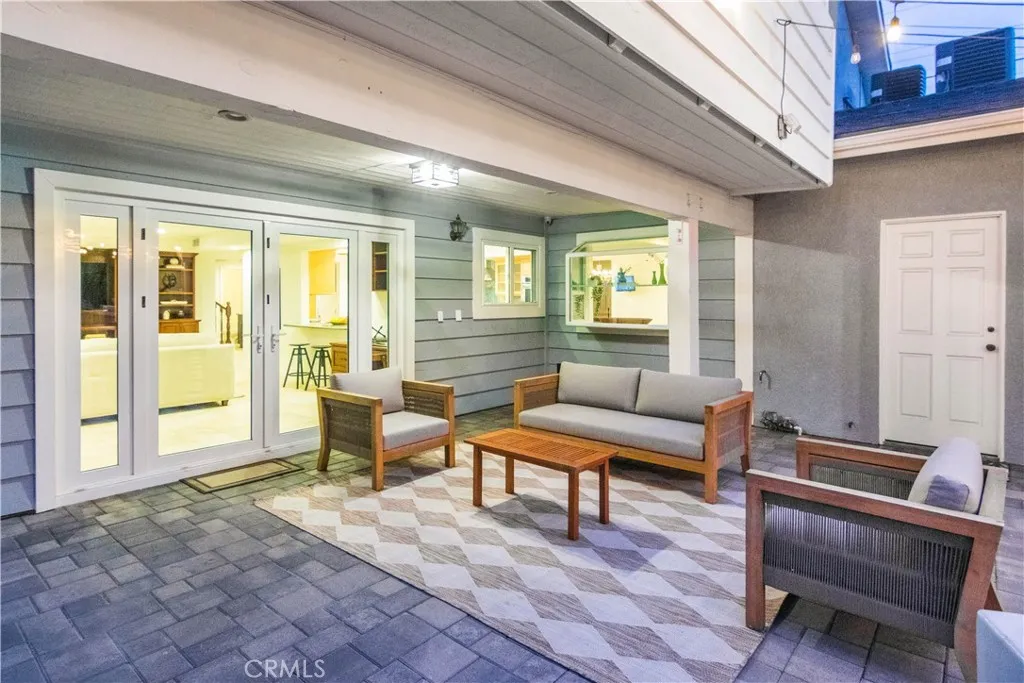 Additional image 83 of 437 S Sparks St, Burbank, CA 91506