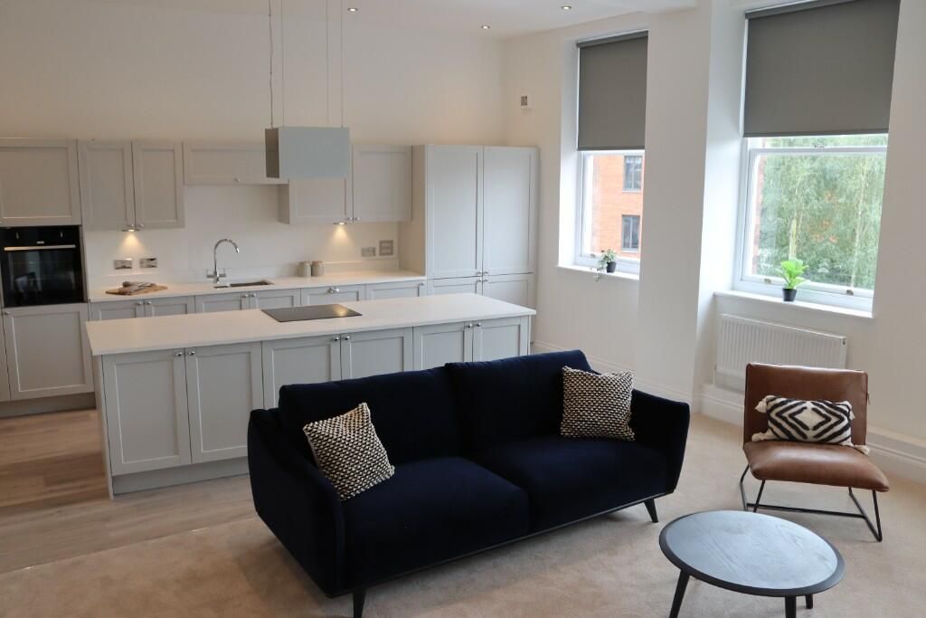 3 bed flat to rentSt. Marys Gate, Derby DE1 photo 3