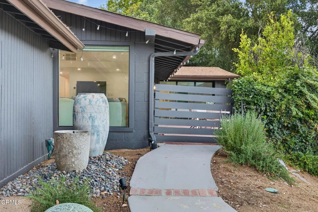 Additional image 50 of 22261 Ybarra Road, Woodland Hills, CA 91364