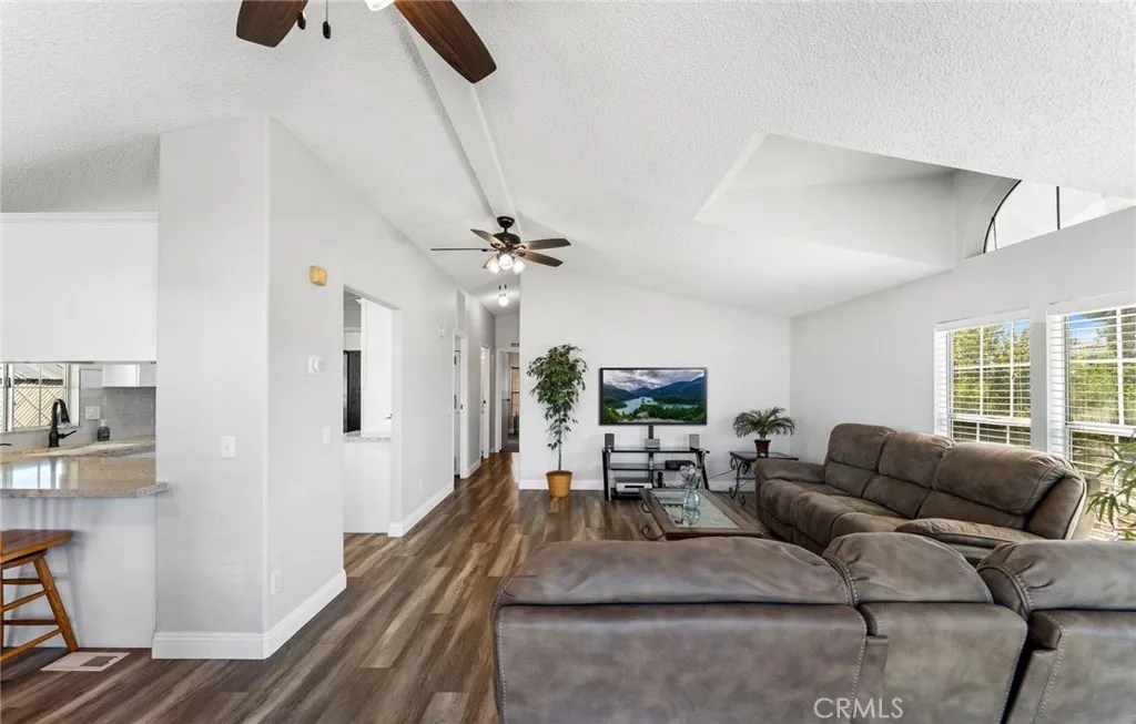 Additional image 4 of 790 Santa Clara Circle, Hemet, CA 92543