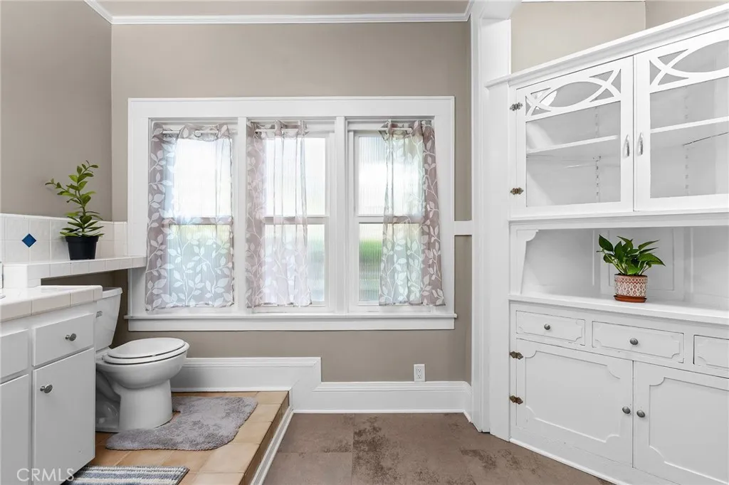 Additional image 43 of 587 E 3rd St, Chico, CA 95928